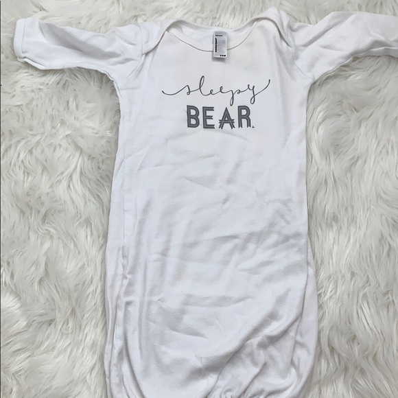 Sleepy bear bundler gown - Picture 1 of 2